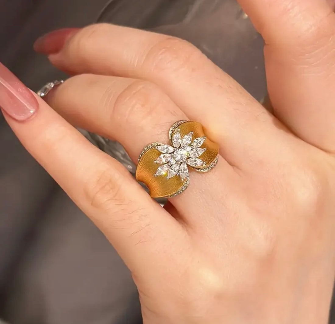 DewPetal Ring