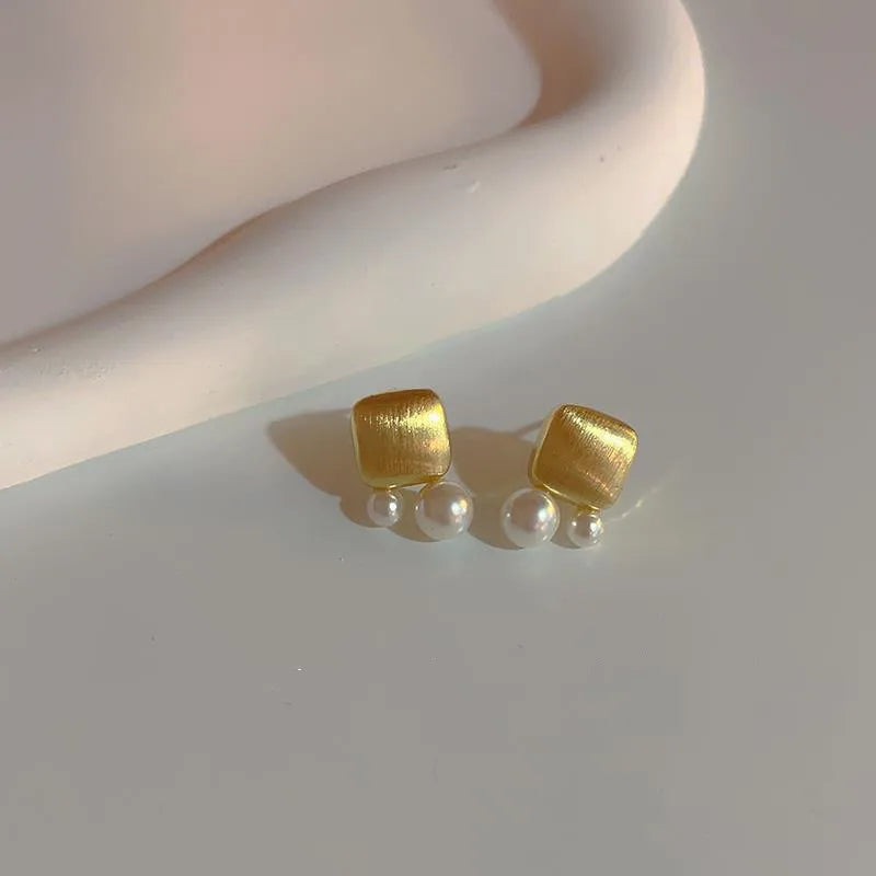 Squared Pearl Drop